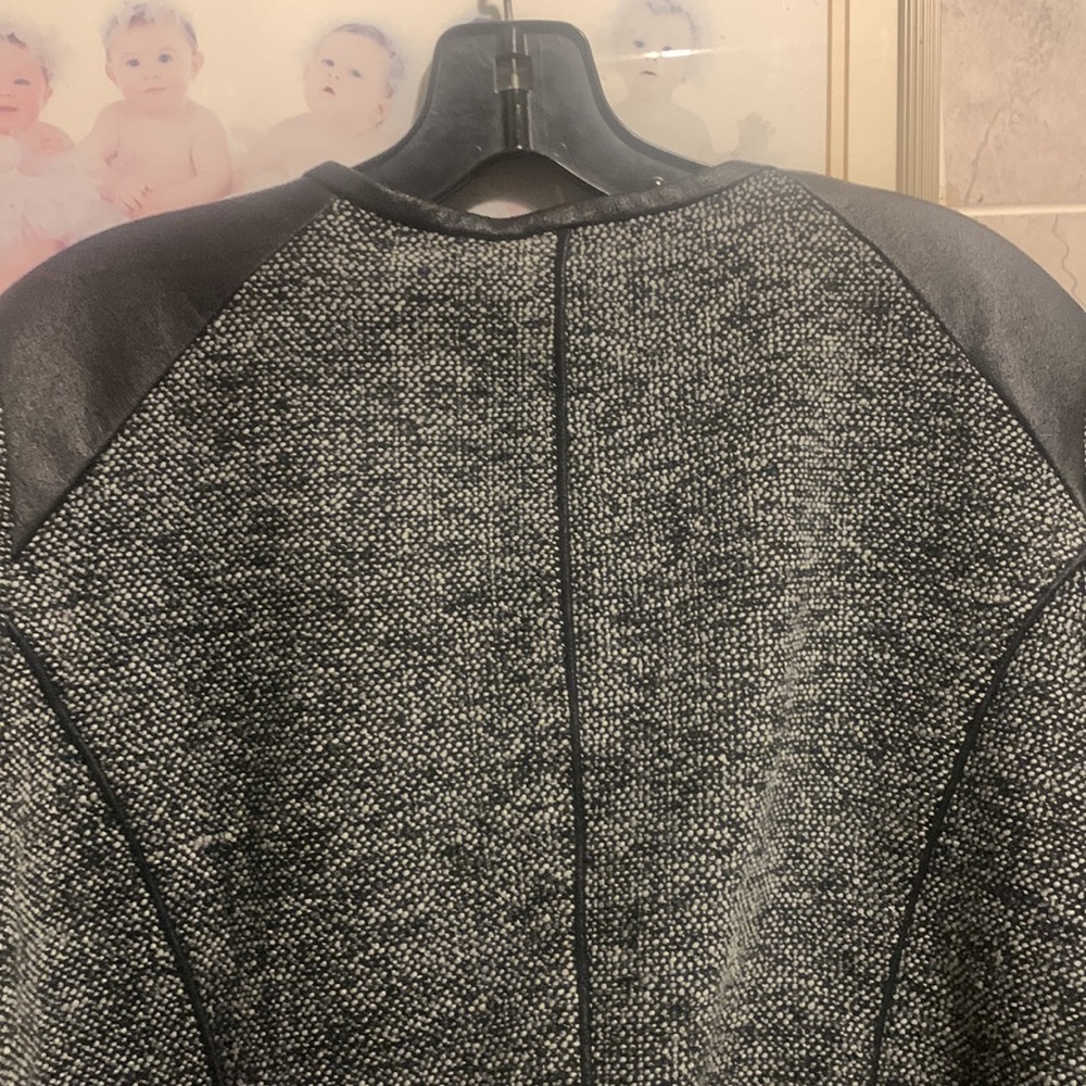 Ana jacket - Picture 13 of 13